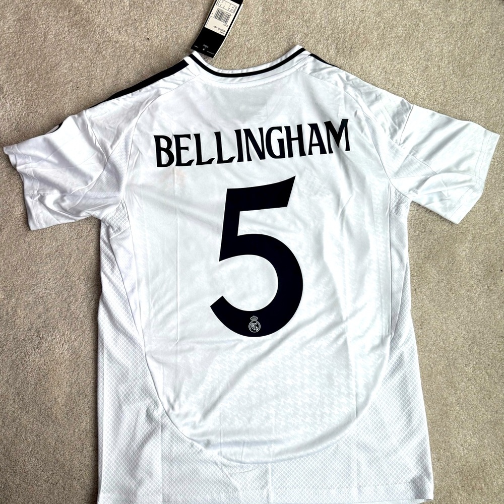 Real Madrid 24/25 soccer jersey Jude Bellingham small Champions league patches